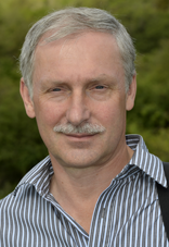 Dr. Matthias Henker
